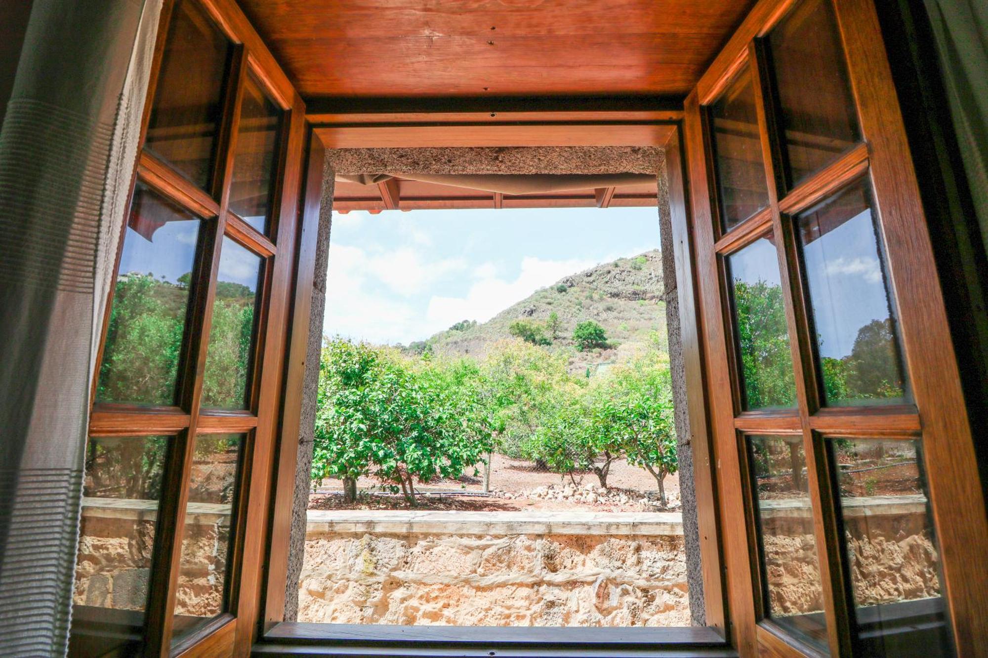 Countryside Views House *